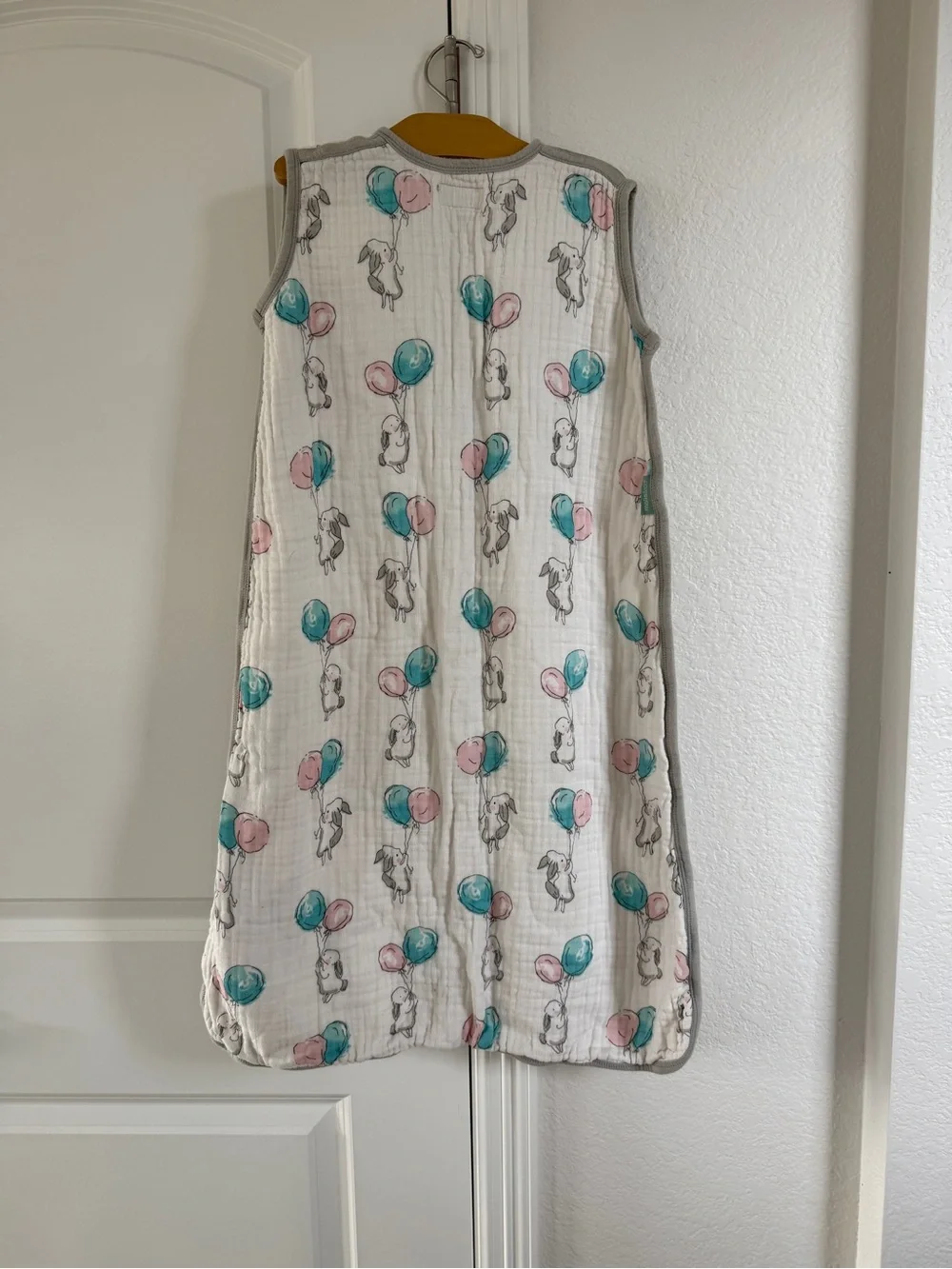 Molis & Co Baby Sleep Sack Unisex XL White Bunny Balloon Muslin 0.5 TOG Wearable